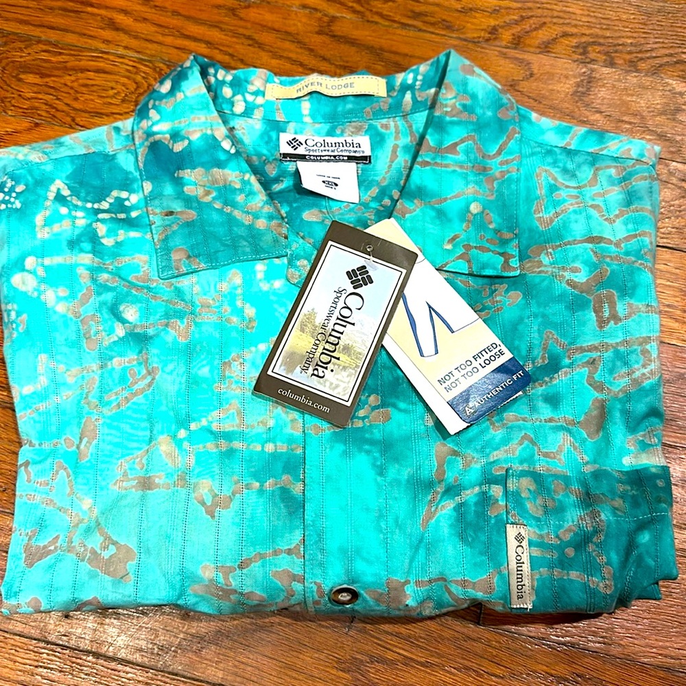 It’s nice summer shirt for men.